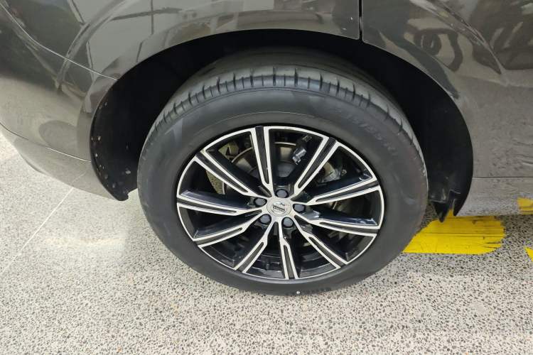 Used Volvo XC60 2021 T5 4x4 Smart Luxury Edition
