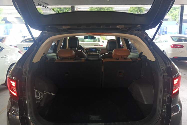 Used Soueast DX7 2017 1.5T Automatic Glory Edition
