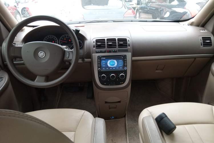 Used Buick GL8 2013 2.4L Classic Edition

