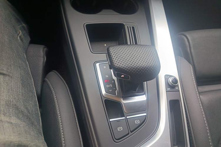 Used Audi A4L 2022 40 TFSI Fashion Dynamic Model