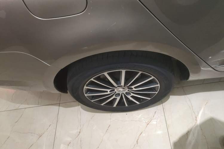 Used Skoda Octavia 2019 1.5L Automatic Smart Drive Luxury Edition China VI Standard