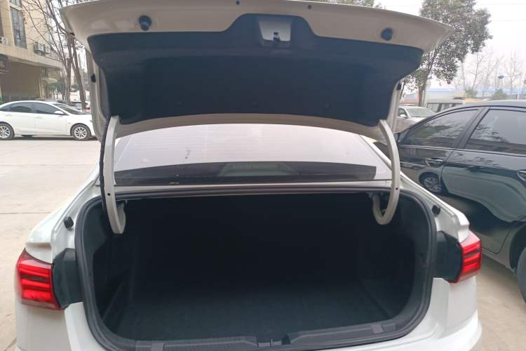 Used Volkswagen Bora 2021 1.5L Automatic Elite Smart Connect Edition
