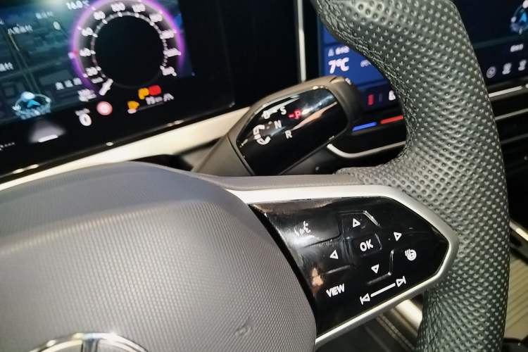 Used Volkswagen Passat 2025 Pro 380TSI Dragon Supreme Edition
