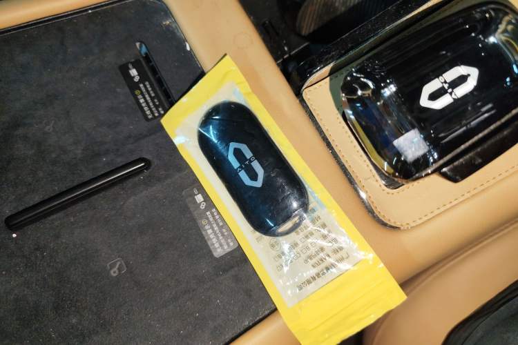 Used Hima AITO M7 2024 1.5T Rear-Drive Plus Version 5 Seats
