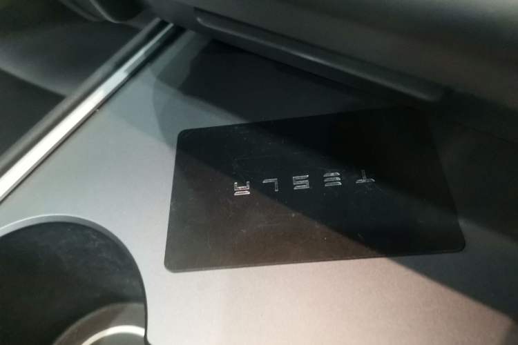 Used Tesla Model Y 2023 Long-Range All-Wheel-Drive Version