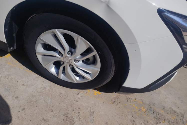 Used Buick Velite 6 2020 Plug-in Hybrid Connected Fashion Model
