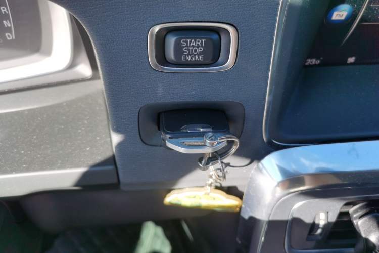 Used Volvo S60 2019 S60L Facelift T5 Intelligent Advanced Edition
