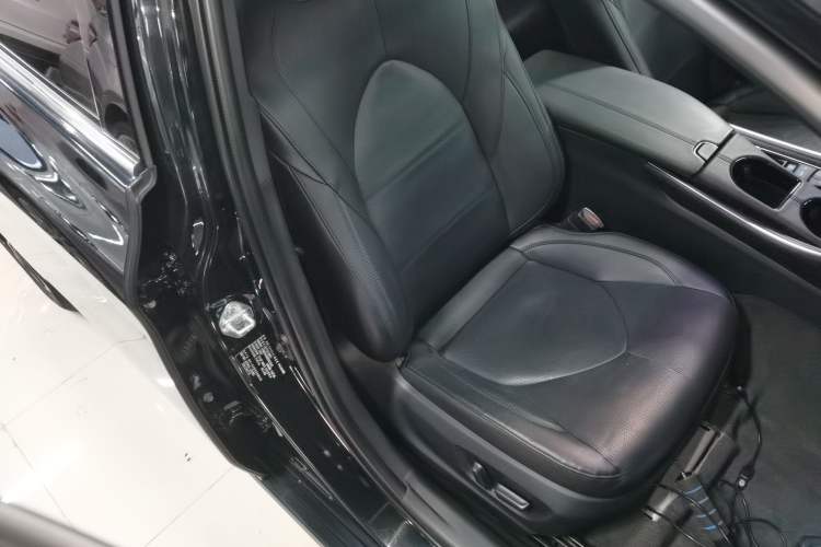 Used Toyota Avalon 2022 Dual-Engine 2.5L Luxury Edition