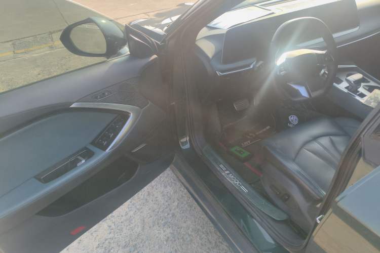 Used MG 7 2023 1.5T DCT Luxurious Supreme Edition
