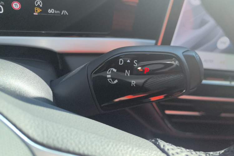 Used Volkswagen Passat 2025 Pro 380TSI Starry Dragon Luxury Edition
