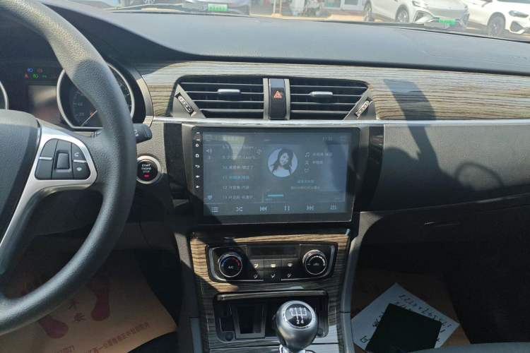 Used Zotye T600 2017 1.5T Manual Luxury New Year Edition
