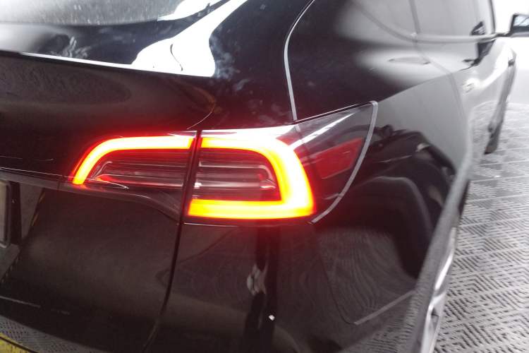 Used Tesla Model Y 2021 Standard Range Rear-Wheel Drive Version