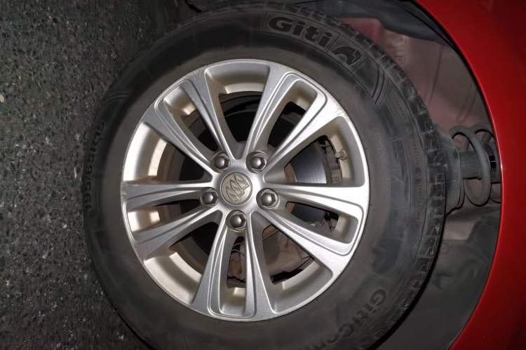 Used Buick GT 2015 15N Automatic Entry-Level Trim
