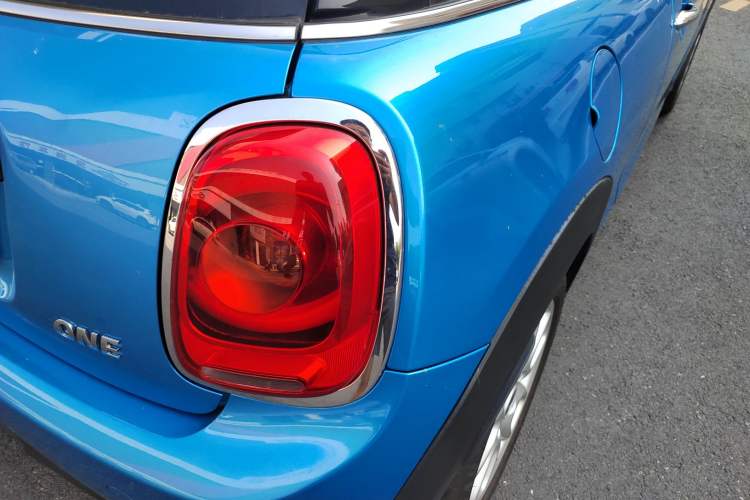 Used  MINI 2018 1.5T ONE
