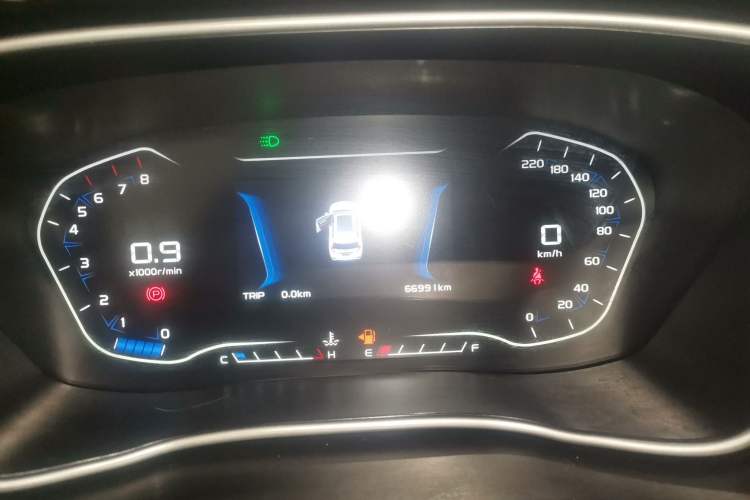 Used Geely Auto Vision X6 2018 1.8L Manual 4G Connect Luxury Edition