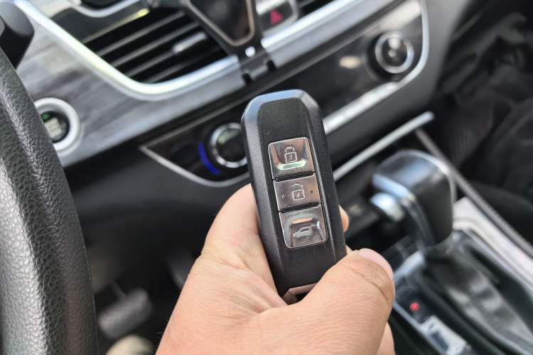 Used Baojun 730 2019 1.5T CVT Flagship Model 7 Seats China VI Emission Standard
