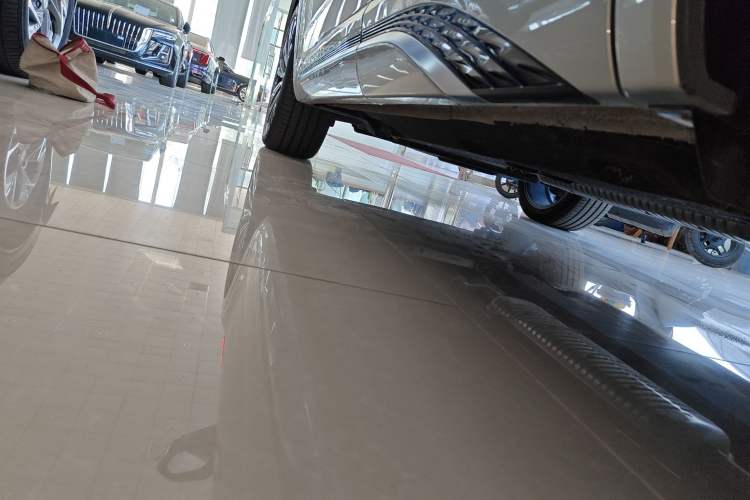 Used Hongqi HS5 2023 2.0T Four-Wheel Drive Flagship Pro Edition
