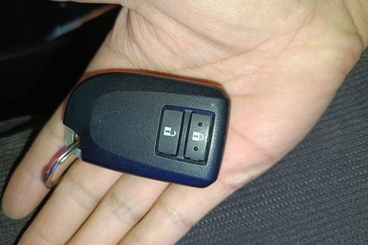 Used Toyota YARiS L 2022 X-Trail 1.5L CVT Luxury PLUS Edition
