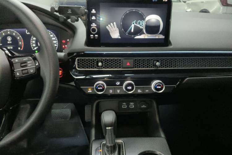 Used Honda Civic 2022 240TURBO CVT Dynamic Edition
