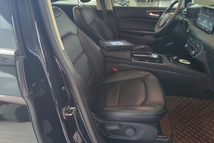 Used Ford Edge 2021 PLUS EcoBoost 245 Two-Wheel-Drive Elite 5-Seater