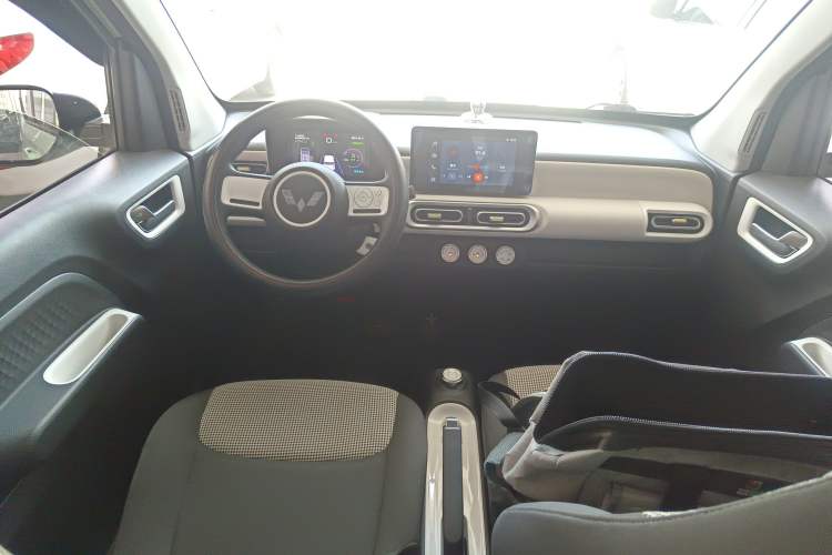 Used Wuling Hongguang MINIEV 2024 3rd Generation 170 km
