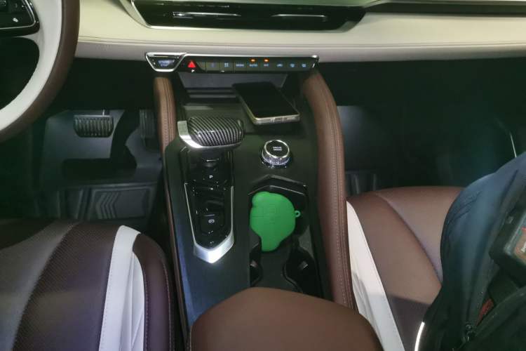 Used Geely Auto Monjaro L 2021 2.0TD DCT EVO Two-Wheel Drive Smart Luxury Version
