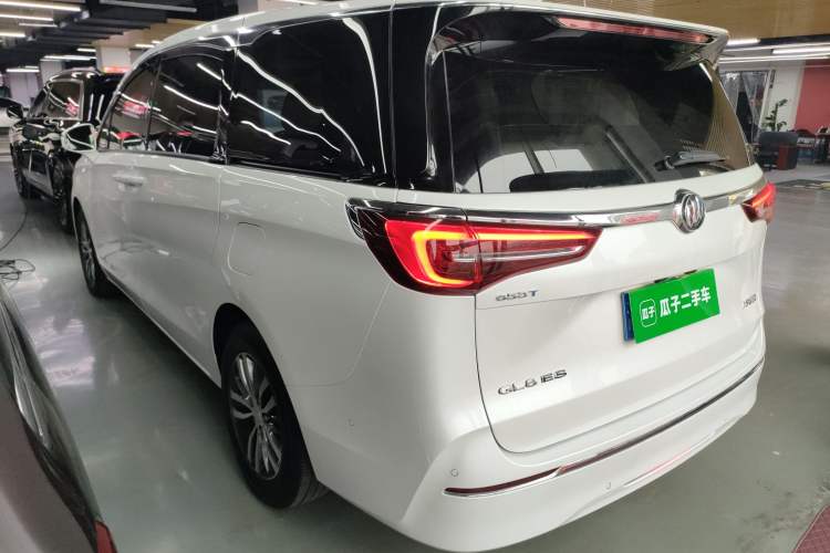 Used Buick GL8 2022 ES Landtrek 653T Luxury Edition
