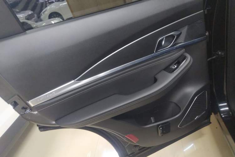 Used Jetour X70 2020 1.5T DCT Comfort Edition 7-Seater
