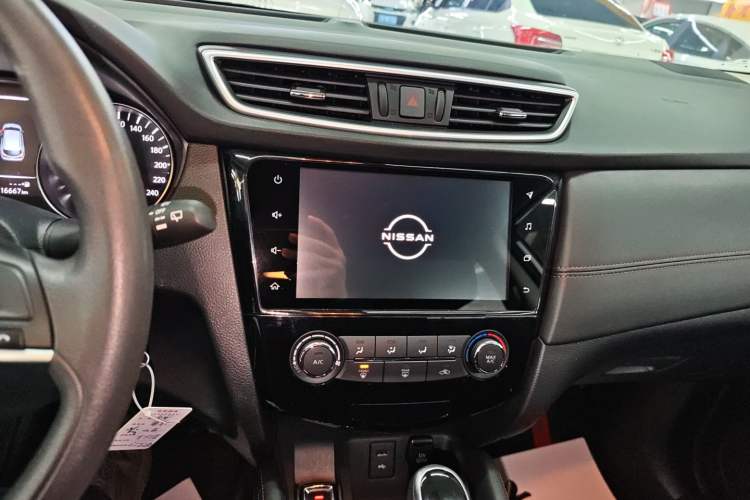 Used Nissan Qashqai 2021 2.0L CVT Smart Enjoyment Version
