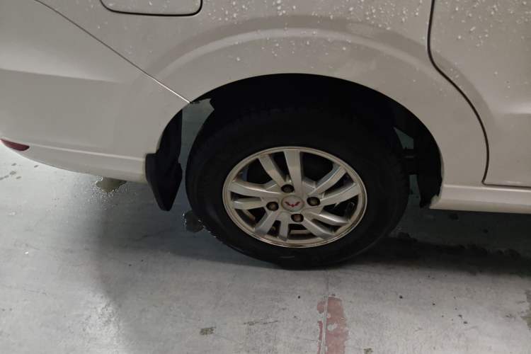 Used Wuling Hongguang 2021 1.5L Revised S Standard Version with Electric Power Steering LAR
