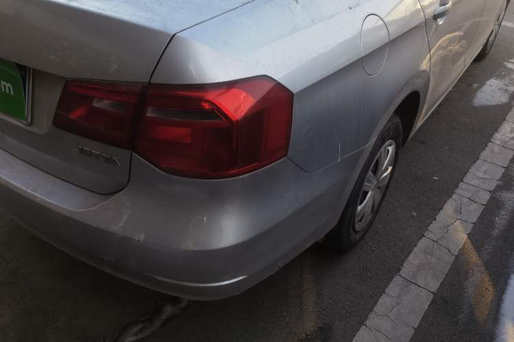 Used Volkswagen Jetta 2015 Zhuihui Edition 1.4L Manual Fashion Model
