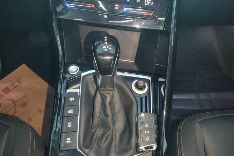 Used Volkswagen Tayron 2020 330TSI Two-Wheel Drive Luxury Smart Connectivity Version
