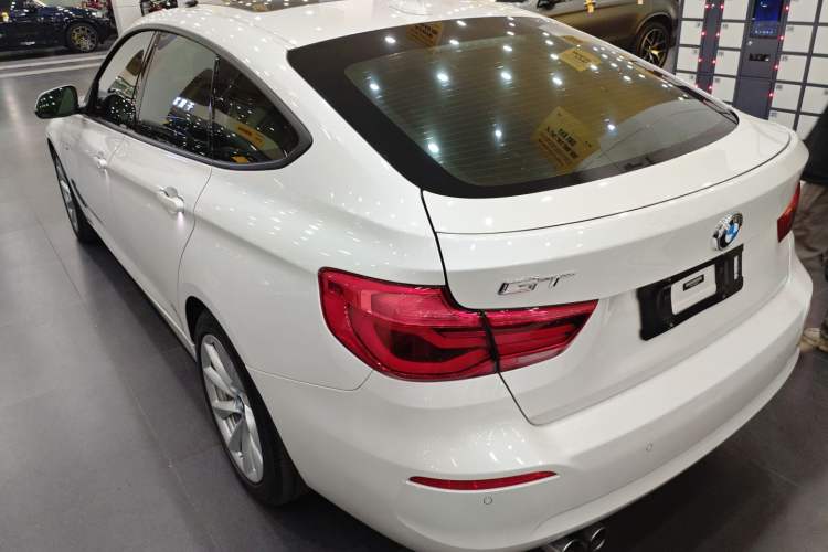 Used BMW 3 Series GT 2019 320i Sport Edition
