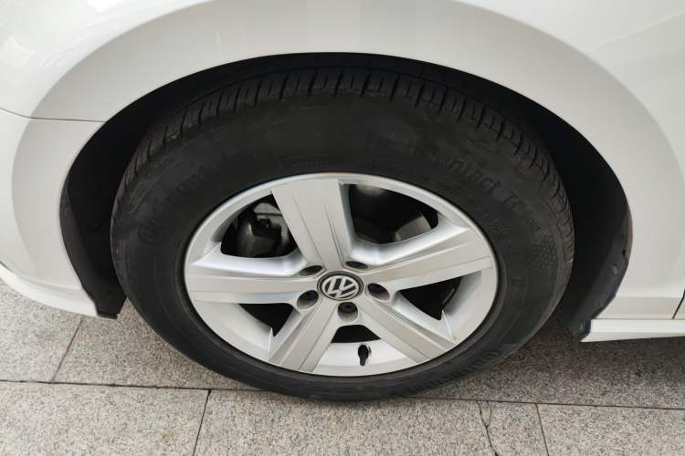 Used Volkswagen Lamando 2019 230TSI DSG Fashion Edition China VI
