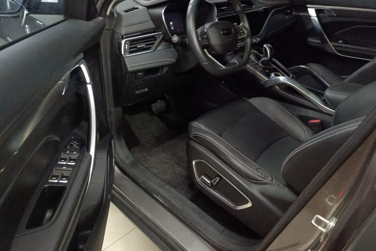 Used Farizon FX 2020 1.8T Smart Connect Edition 4 Seats