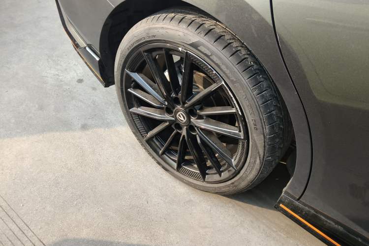 Used Changan UNI-V 2023 1.5T Sport Edition
