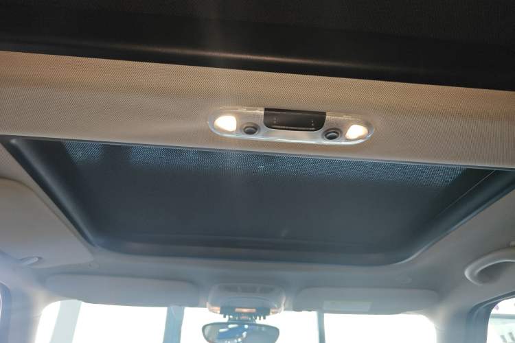 Used  Clubman 2016 Revised Version 2.0T COOPER S Connoisseur Edition
