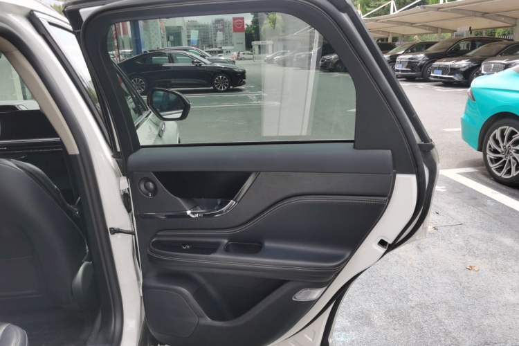 Used Lincoln Corsair 2024 2.0T Four-Wheel Drive Prestige Edition
