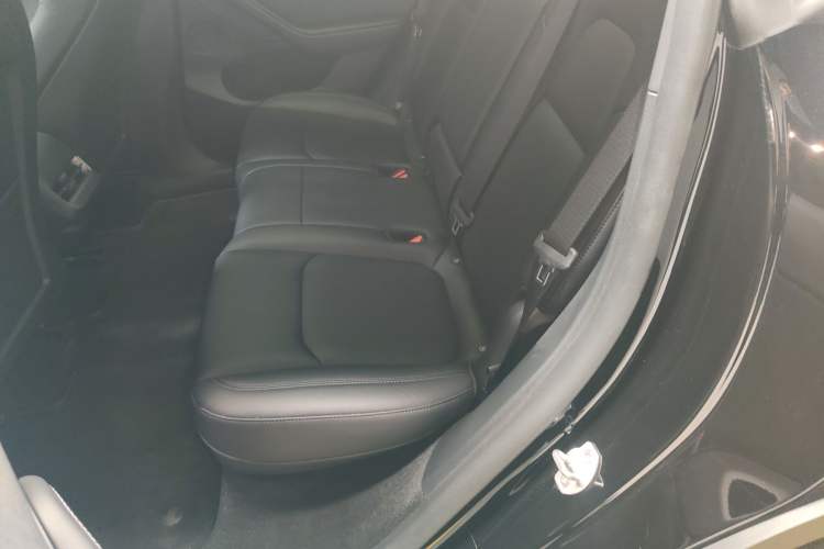 Used Tesla Model Y 2024 Rear-Wheel-Drive Version
