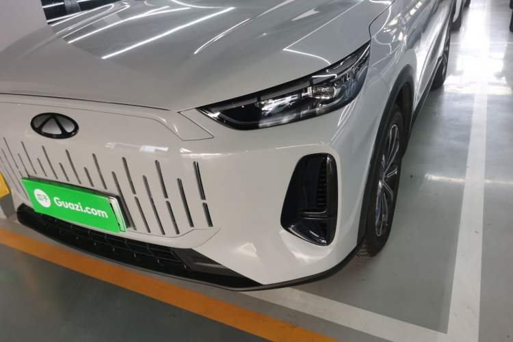 Used Chery Fengyun T9 2024 120 Long-Range Standard Version 5 Seats Lithium-NMC Battery
