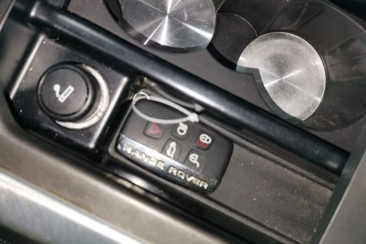 Used Land Rover Range Rover Evoque 2018 240PS PURE Style Edition
