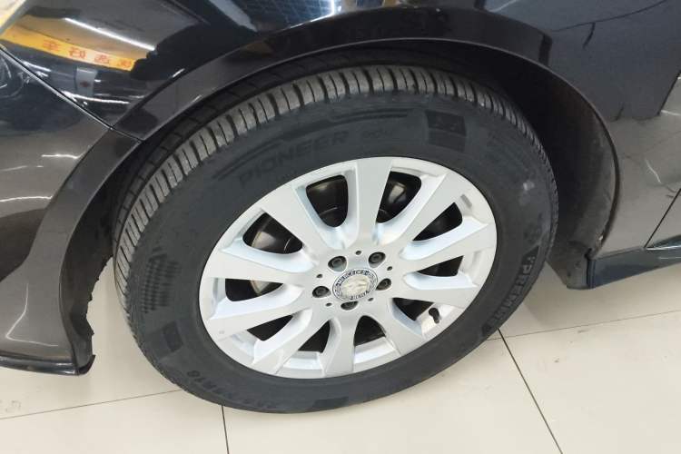 Used Mercedes-Benz R-Class 2017 R 320 4MATIC Business Edition Prestige Model