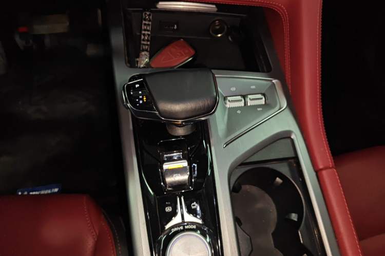 Used Changan CS75 PLUS 2022 1.5T Automatic Luxury Model
