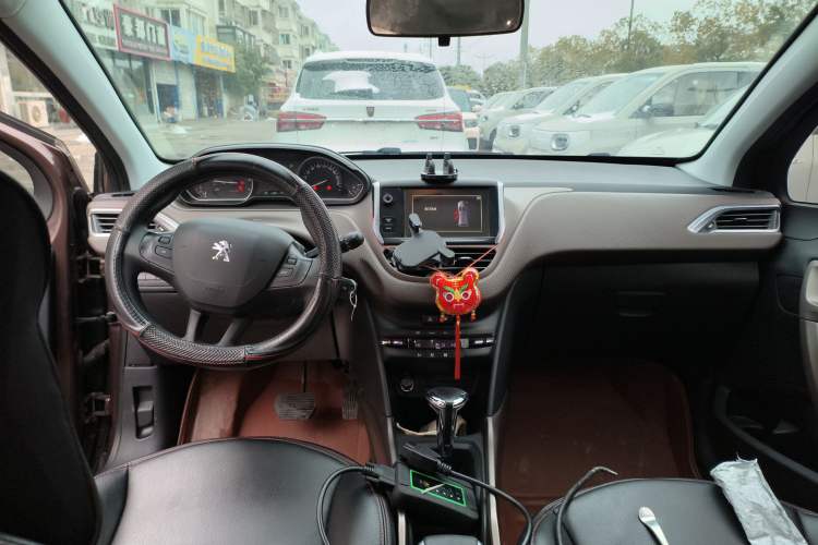 Used Peugeot 2008 2014 1.6L Automatic Fashion Edition