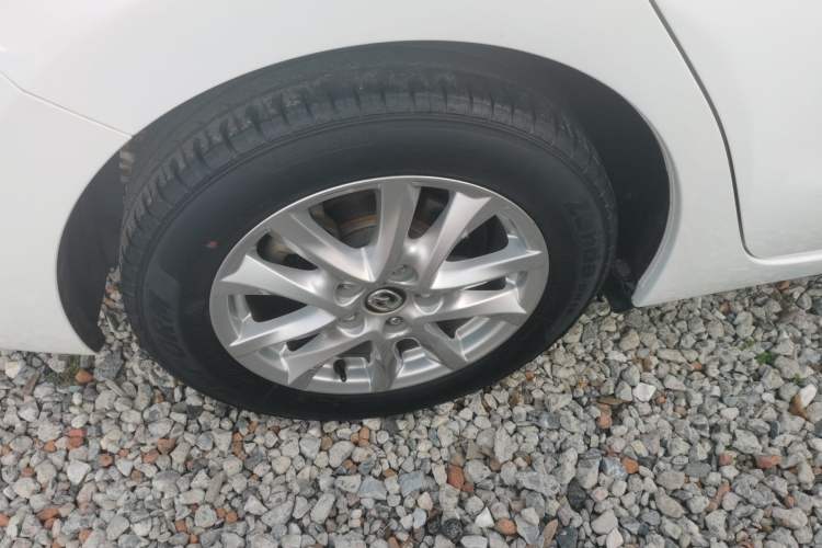 Used Mazda Mazda 3 Axela 2017 Sedan 1.5L Manual Luxury Model Emission Standard China V
