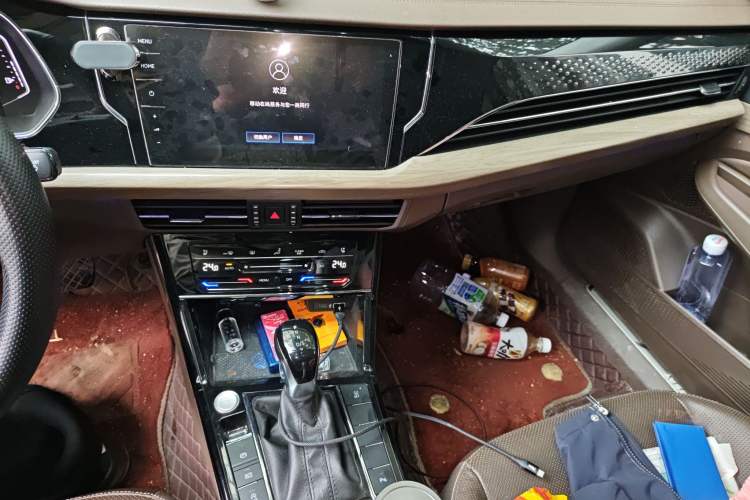 Used Volkswagen Passat 2020 330TSI Luxury Edition China VI
