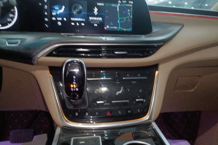 Used Buick GL8 2021 ES Land Cruiser 653T Luxury Edition
