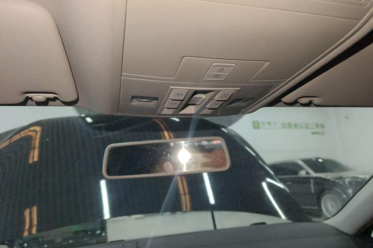 Used Volkswagen Magotan 2025 Zhongxiang Version 280TSI DSG Comfort Edition
