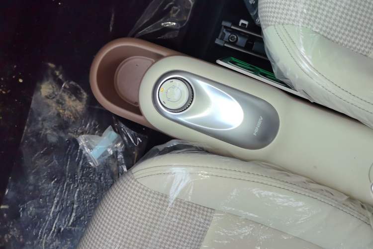 Used Wuling Hongguang MINIEV 2025 Four-Door Version Advanced Edition