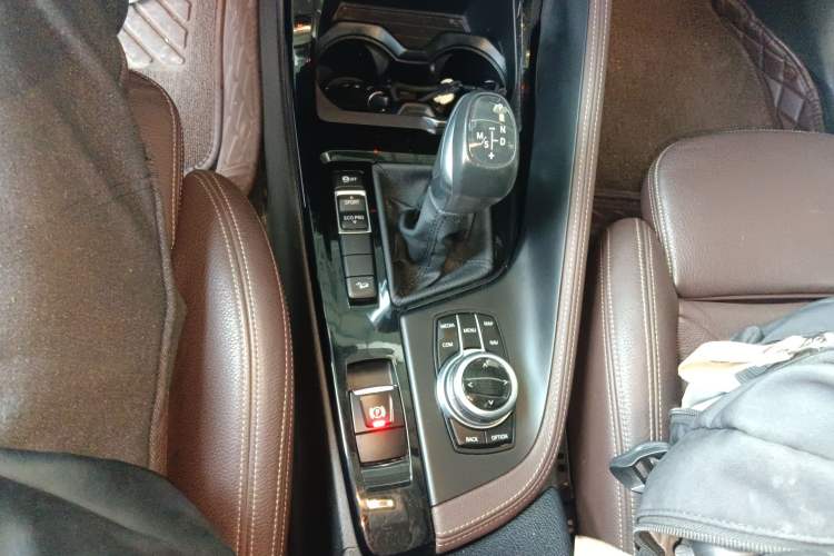 Used BMW X1 2018 xDrive20Li Luxury Edition
